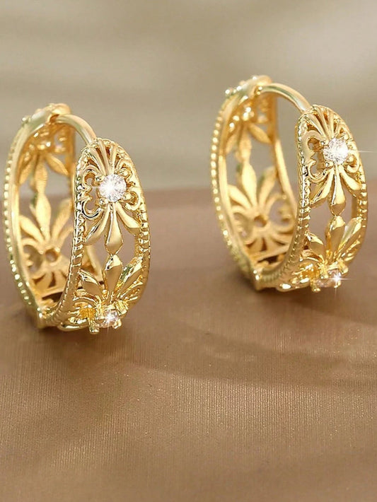 Vintage Copper Hoop Earrings – Geometric Design , Retro Jewellery for Women.