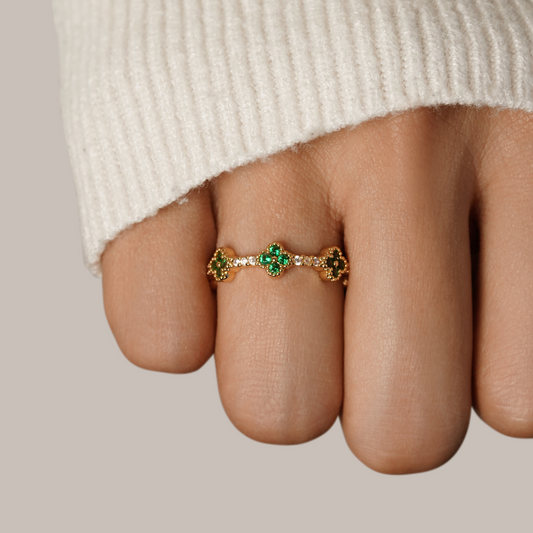 18K Gold Four-Leaf Emerald Crystal Ring