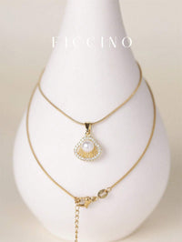 Gold-Plated Pearl Shell Pendant Necklace – Women's Cubic Zirconia Inlaid Jewellery.