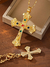 Vintage Cross Pendant Necklace – Fashion Chain, Gold-Plated Statement Jewellery for Women.