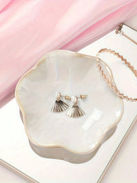 Ceramic Lotus Leaf Jewellery Tray – Trinket Dish for Rings, Earrings & Keys