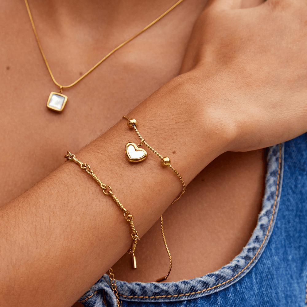 18K Gold Figaro Knot Chain Bracelet