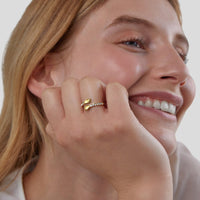 Hug Me Forever 18k Gold Ring