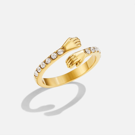 Hug Me Forever 18k Gold Ring