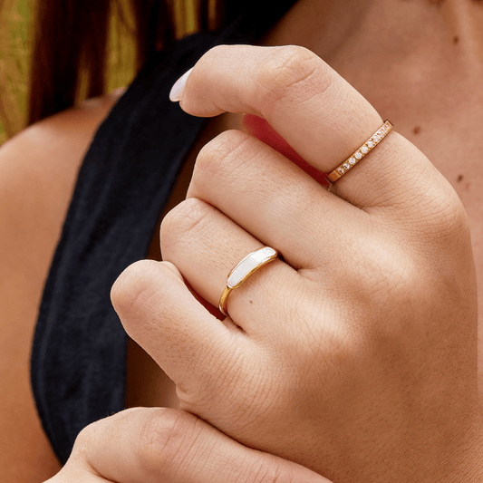 18K Maya Pearl White Ring