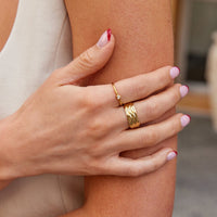 18K Gold Small Love Crystal Heart Ring