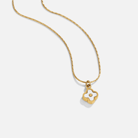 18K Gold White Flower Pendant Necklace – Elegant Floral Jewelry